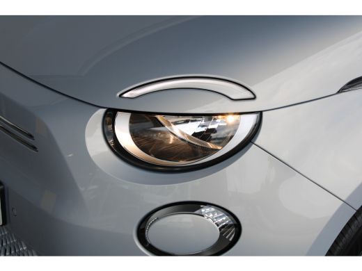 Fiat 500 Icon 42 kWh | Camera | Navigatie | Dodehoek detectie | Cruise control | Climate control | ActivLease financial lease