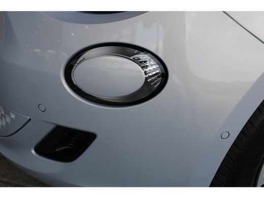 Fiat 500 Icon 42 kWh | Camera | Navigatie | Dodehoek detectie | Cruise control | Climate control | ActivLease financial lease