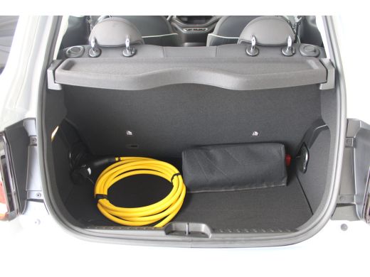 Fiat 500 Icon 42 kWh | Camera | Navigatie | Dodehoek detectie | Cruise control | Climate control | ActivLease financial lease