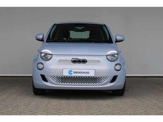 Fiat 500 Icon 42 kWh | Camera | Navigatie | Dodehoek detectie | Cruise control | Climate control | ActivLease financial lease