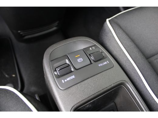 Fiat 500 Icon 42 kWh | Camera | Navigatie | Dodehoek detectie | Cruise control | Climate control | ActivLease financial lease