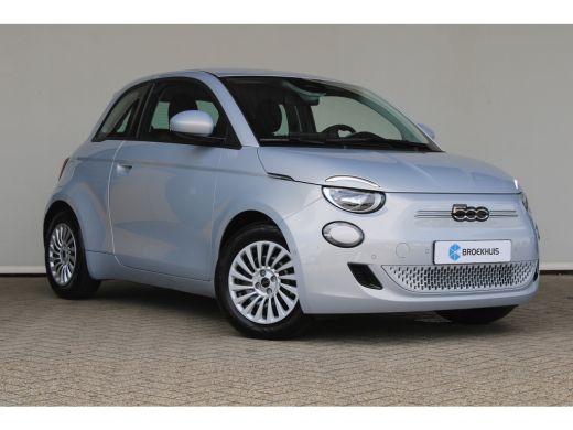 Fiat 500 Icon 42 kWh | Camera | Navigatie | Dodehoek detectie | Cruise control | Climate control | ActivLease financial lease