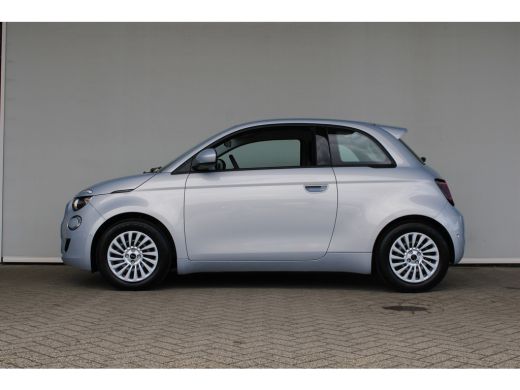 Fiat 500 Icon 42 kWh | Camera | Navigatie | Dodehoek detectie | Cruise control | Climate control | ActivLease financial lease