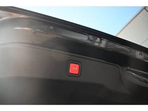 Fiat 600e La Prima 54 kWh Tot 8 Jaar Garantie! | Vol-Leder | Adaptive Cruise | Massage | Elektr. Stoelen | ... ActivLease financial lease
