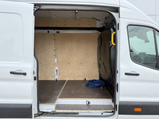 Ford E-Transit 68kWh 184PK L4H3 316km WLTP 95,6% (SOH) BEV Snelladen Carplay Climate control Laadkabel 360&deg; came... ActivLease financial lease