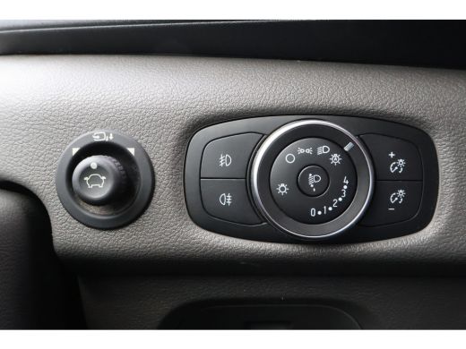 Ford Transit 2.0 TDCI L3 H2 170pk DC Navigatie Camera Imperiaal ActivLease financial lease