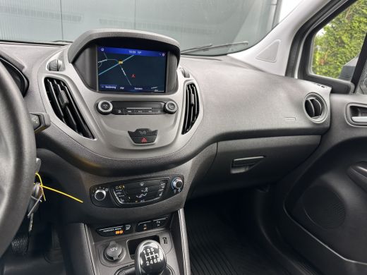 Ford Transit Courier 1.5 TDCI / 1e EIGENAAR / 21.248 KM ! / AIRCO / STOELVERWARMING / PDC / NAVIGATIE / CARPLAY ActivLease financial lease