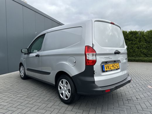 Ford Transit Courier 1.5 TDCI / 1e EIGENAAR / 21.248 KM ! / AIRCO / STOELVERWARMING / PDC / NAVIGATIE / CARPLAY ActivLease financial lease
