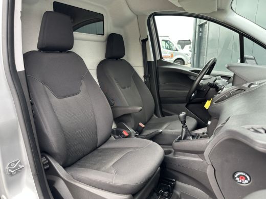 Ford Transit Courier 1.5 TDCI / 1e EIGENAAR / 21.248 KM ! / AIRCO / STOELVERWARMING / PDC / NAVIGATIE / CARPLAY ActivLease financial lease