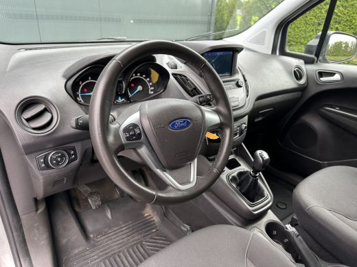 Ford Transit Courier 1.5 TDCI / 1e EIGENAAR / 21.248 KM ! / AIRCO / STOELVERWARMING / PDC / NAVIGATIE / CARPLAY ActivLease financial lease