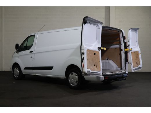 Ford Transit Custom 2.0 TDCI 170pk L2 H1 Airco Camera Trekhaak ActivLease financial lease