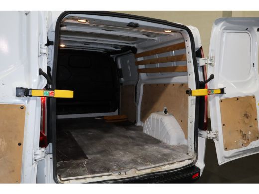 Ford Transit Custom 2.0 TDCI 170pk L2 H1 Airco Camera Trekhaak ActivLease financial lease