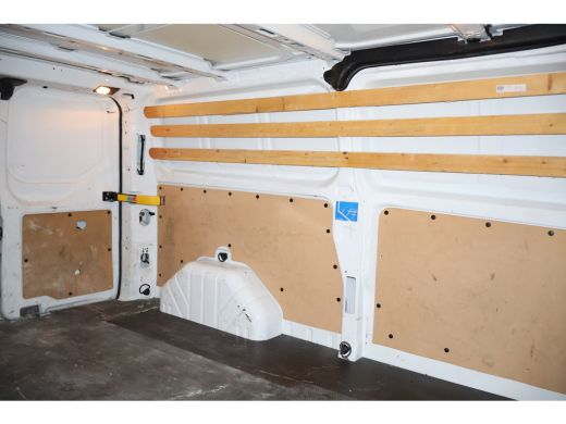 Ford Transit Custom 2.0 TDCI 170pk L2 H1 Airco Camera Trekhaak ActivLease financial lease