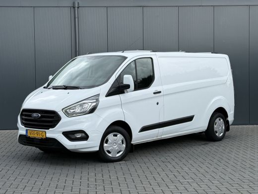 Ford Transit Custom 2.0 TDCI / L2H1 / 1e EIG. / SORTIMO INRICHTING / TREKHAAK / CRUISE / 3-ZITS / 2800 KG AHG ActivLease financial lease
