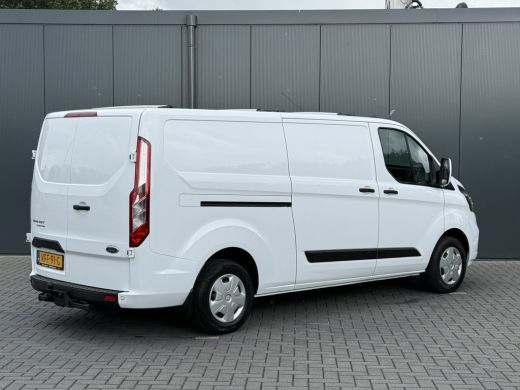 Ford Transit Custom 2.0 TDCI / L2H1 / 1e EIG. / SORTIMO INRICHTING / TREKHAAK / CRUISE / 3-ZITS / 2800 KG AHG ActivLease financial lease