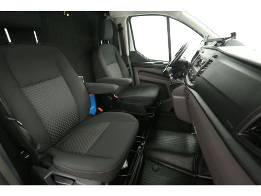 Ford Transit Custom 2.0 TDCI L2H1 | 2800kg Trekgew. | Airco | Cruise | Trekhaak | Parkeersens. ActivLease financial lease