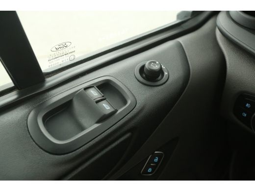 Ford Transit Custom 2.0 TDCI L2H1 | 2800kg Trekgew. | Airco | Cruise | Trekhaak | Parkeersens. ActivLease financial lease