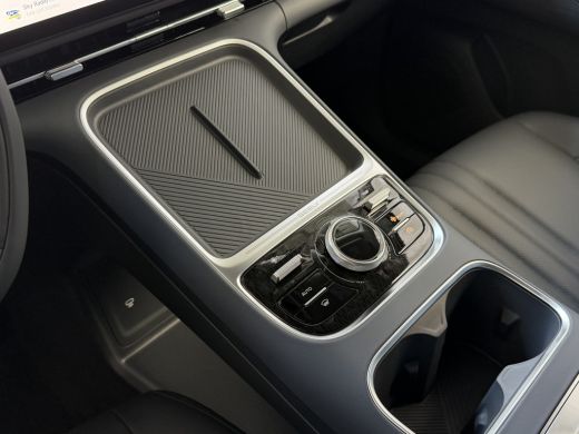 Geely Starray EM-i 1.5 PHEV PRO | STOEL- & STUURVERWARMING | 360&deg; CAMERA ActivLease financial lease