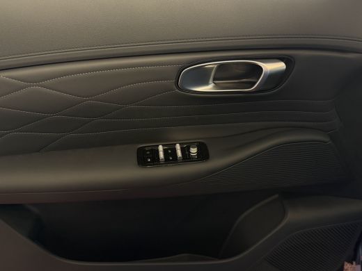 Geely Starray EM-i 1.5 PHEV PRO | STOEL- & STUURVERWARMING | 360&deg; CAMERA ActivLease financial lease