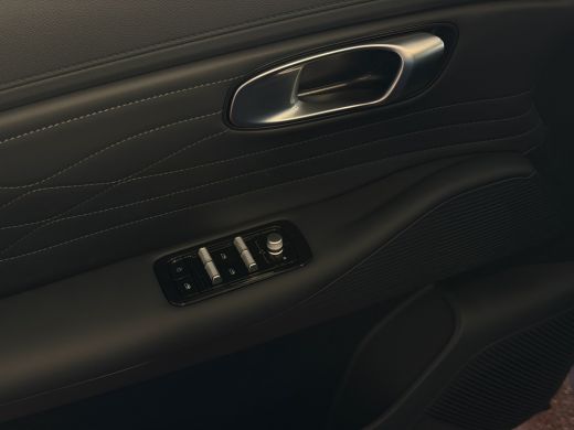 Geely Starray EM-i 1.5 PHEV PRO | STOEL- & STUURVERWARMING | 360&deg; CAMERA ActivLease financial lease