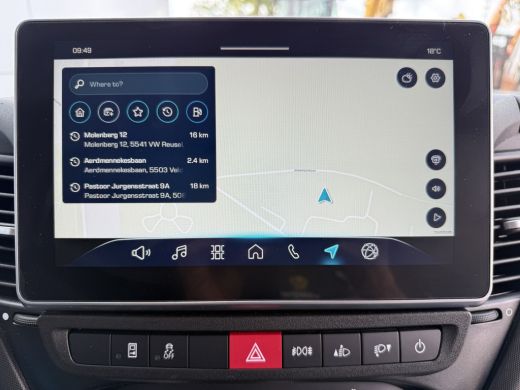 Iveco Daily 35C18H 3.0 Automaat Laadklep Bakwagen Meubelbak Dubbellucht Carplay Navigatie Climate Control Cru... ActivLease financial lease