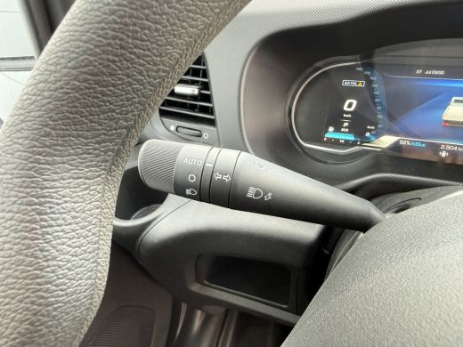 Iveco Daily 35C18H 3.0 Automaat Laadklep Bakwagen Meubelbak Dubbellucht Carplay Navigatie Climate Control Cru... ActivLease financial lease