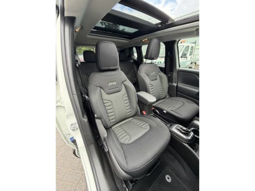 Jeep Renegade 4xe 240 Plug-in Hybrid Electric Trailhawk 4WD (Elektrisch Schuifdak - Stoel-/- stuurwielverwarmin... ActivLease financial lease
