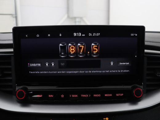 Kia Ceed 1.5 T-GDi GT-Line | Panoramadak | Trekhaak | Stuur/stoel verwarming | Camera | Park assist | Adap... ActivLease financial lease