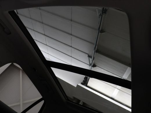 Lynk & Co 01 1.5 | SOH 88,3% | Panoramadak | Trekhaak | 360 Camera | Adaptive cruise | Climate control | Carpl... ActivLease financial lease