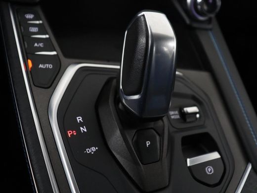 Lynk & Co 01 1.5 | SOH 88,3% | Panoramadak | Trekhaak | 360 Camera | Adaptive cruise | Climate control | Carpl... ActivLease financial lease