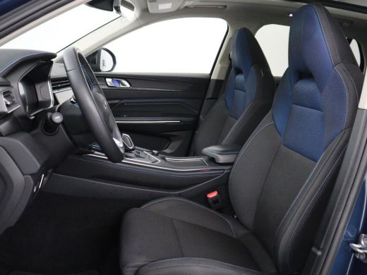 Lynk & Co 01 1.5 | SOH 88,3% | Panoramadak | Trekhaak | 360 Camera | Adaptive cruise | Climate control | Carpl... ActivLease financial lease