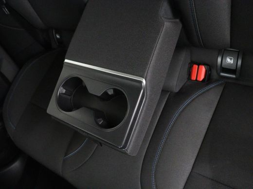 Lynk & Co 01 1.5 | SOH 88,3% | Panoramadak | Trekhaak | 360 Camera | Adaptive cruise | Climate control | Carpl... ActivLease financial lease