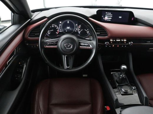 Mazda 3 2.0 e-SkyActiv-X M Hybrid 186 Luxury | Aeropakket | Trekhaak | Stuur/stoelverwarming | Adaptive c... ActivLease financial lease