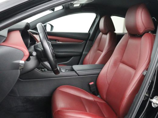 Mazda 3 2.0 e-SkyActiv-X M Hybrid 186 Luxury | Aeropakket | Trekhaak | Stuur/stoelverwarming | Adaptive c... ActivLease financial lease