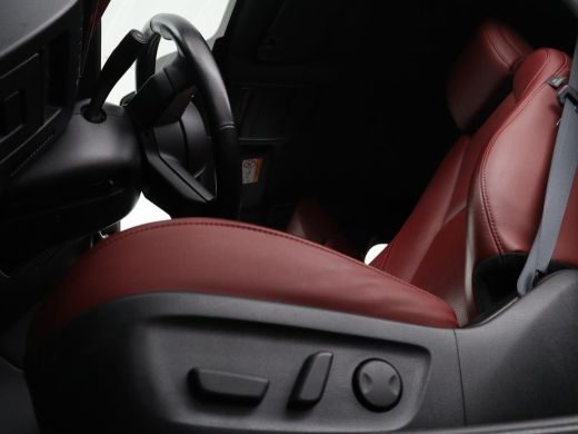 Mazda 3 2.0 e-SkyActiv-X M Hybrid 186 Luxury | Aeropakket | Trekhaak | Stuur/stoelverwarming | Adaptive c... ActivLease financial lease