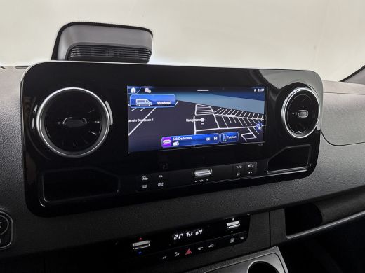 Mercedes-Benz eSprinter 314 L2H2 Pro 81kWh Led koplampen Betimmering Navigatie Parkeerpakket ActivLease financial lease