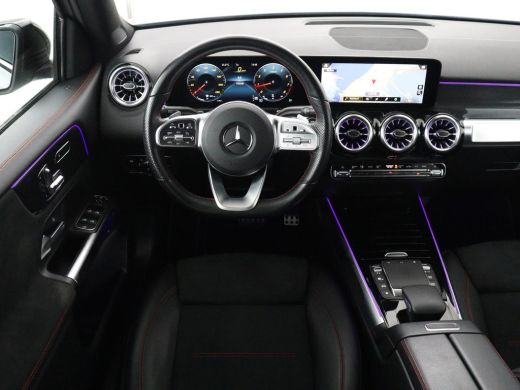 Mercedes-Benz GLB | Panoramadak | Elec. Trekhaak | Half Leder | Memory | Sfeerverlichting | Stoelverwarming | Camer... ActivLease financial lease