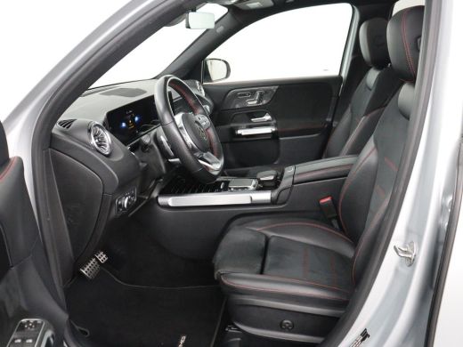 Mercedes-Benz GLB | Panoramadak | Elec. Trekhaak | Half Leder | Memory | Sfeerverlichting | Stoelverwarming | Camer... ActivLease financial lease