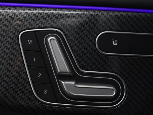 Mercedes-Benz GLB | Panoramadak | Elec. Trekhaak | Half Leder | Memory | Sfeerverlichting | Stoelverwarming | Camer... ActivLease financial lease