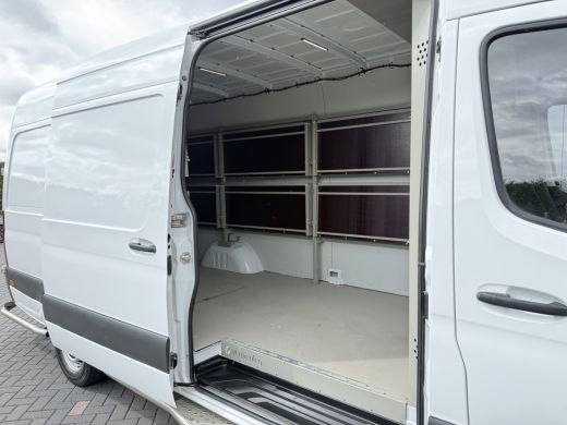 Mercedes-Benz Sprinter 311 2.2 CDI AUTOMAAT L3H2 EURO 6 / PostNL INRICHTING / AIRCO / 1e eigenaar / CAMERA / SIDEBARS ActivLease financial lease