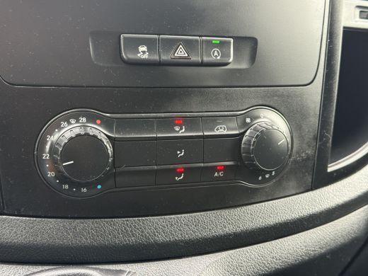 Mercedes-Benz Vito 116 CDI 164 PK / L2H1 / TREKHAAK / CAMERA / NAVI / CRUISE / AIRCO / PDC ActivLease financial lease