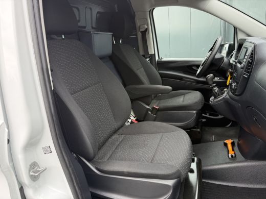 Mercedes-Benz Vito 116 CDI 164 PK / L2H1 / TREKHAAK / CAMERA / NAVI / CRUISE / AIRCO / PDC ActivLease financial lease