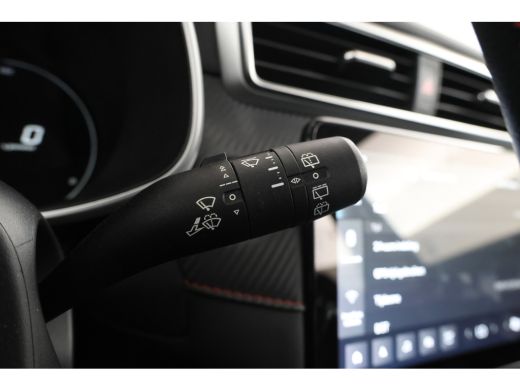 MG ZS EV EV Long Range Luxury 70 kWh Panorama, 360 camera, Apple carplay! ActivLease financial lease