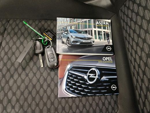 Opel Astra 1.2 Edition NL-AUTO | TREKHAAK | CAMERA | LED ActivLease financial lease