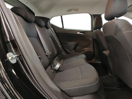 Opel Astra 1.2 Edition NL-AUTO | TREKHAAK | CAMERA | LED ActivLease financial lease