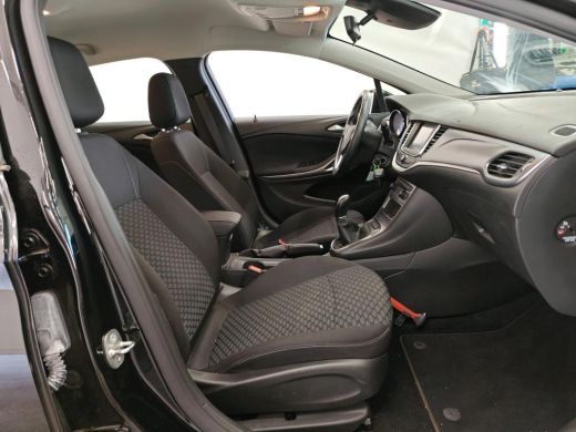 Opel Astra 1.2 Edition NL-AUTO | TREKHAAK | CAMERA | LED ActivLease financial lease