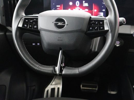 Opel Astra 1.6 Hybrid GS Line | SOH 97.7% | Adaptive cruise | Stuur/stoel verwarming | 360 camera | Climate ... ActivLease financial lease