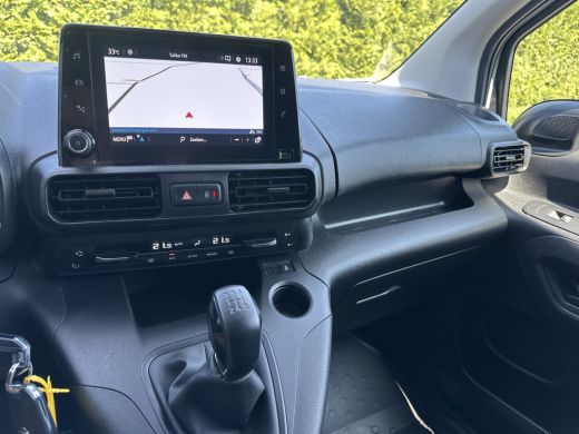 Opel Combo 1.6D 100 PK / L2H1 / AIRCO / CRUISE / NAVI / ECC / APPLE CARPLAY / ANDROID AUTO / PDC ActivLease financial lease