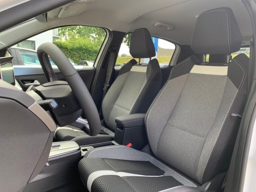 Opel Frontera Extended range Electric GS 54 kWh Airco | Camera | Cruise Control | DAB | Keyless | LED | LMV 17"... ActivLease financial lease