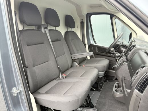 Opel Movano 2.2D 120 PK / L2H2 / ** NIEUW BPM VRIJ ** / TREKHAAK / CAMERA / 3-ZITS / ECC / LED / CRUISE / LAN... ActivLease financial lease